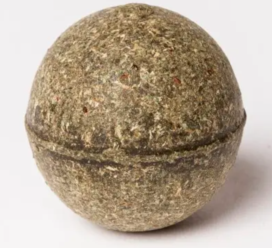 Boule à herbe pour chat naturelle, jouet à mâcher et à lécher favorisant la détente et le bien-être félin